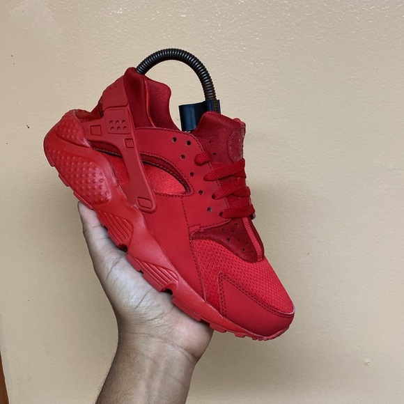Nike Air Huarache “Triple Red” - Picture 8 of 16